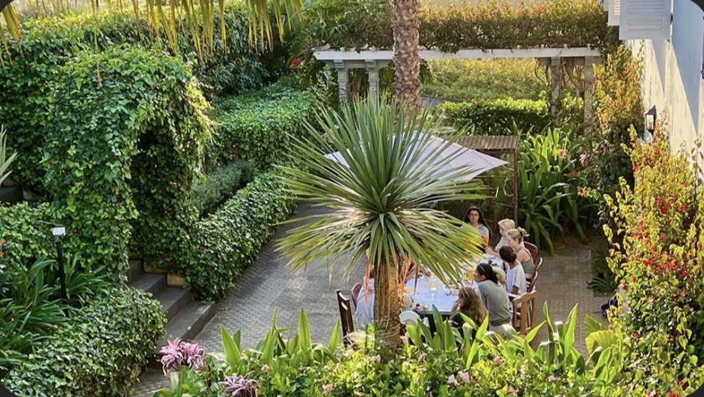 Gemeinschaftsbereich im Grünen